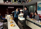 校工会为教职工举行集体过生日活动